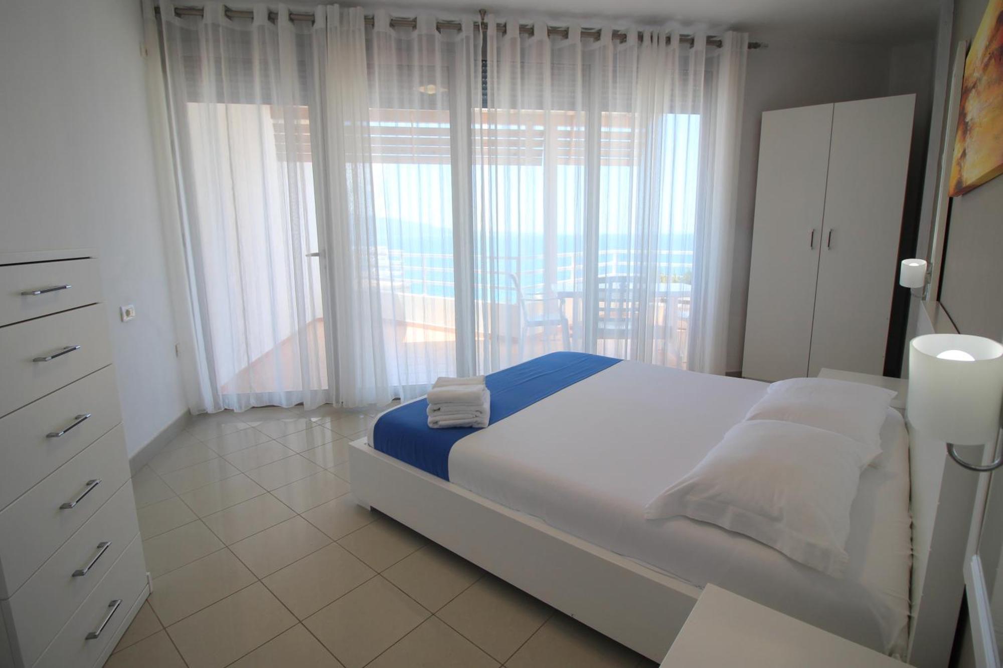 Portafortuna Apartments Sarande Exterior photo